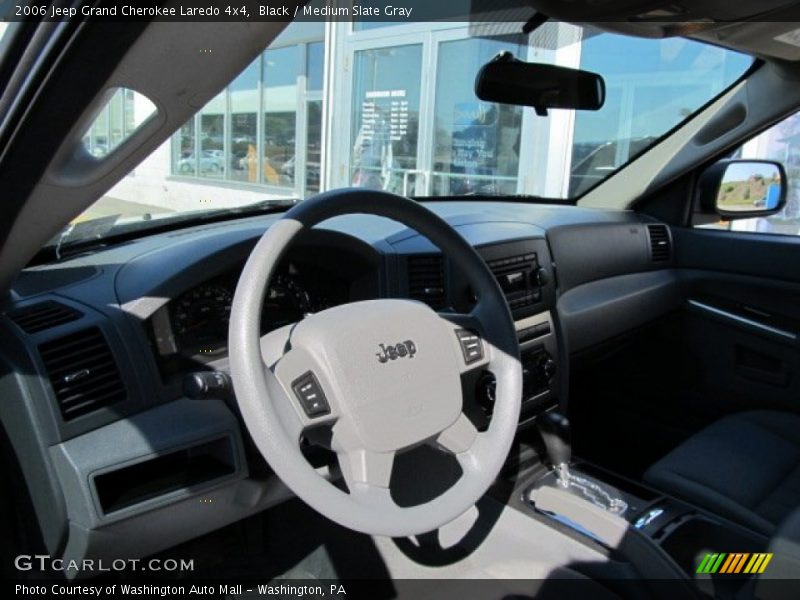 Black / Medium Slate Gray 2006 Jeep Grand Cherokee Laredo 4x4