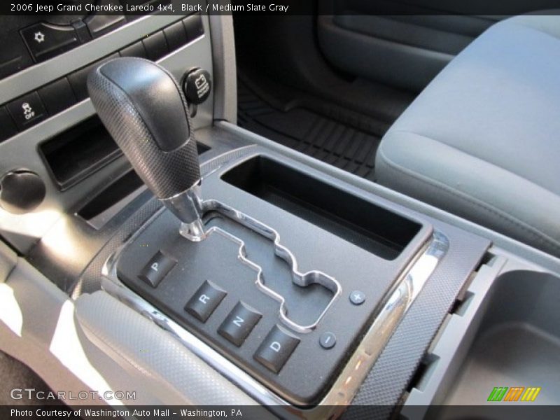 Black / Medium Slate Gray 2006 Jeep Grand Cherokee Laredo 4x4
