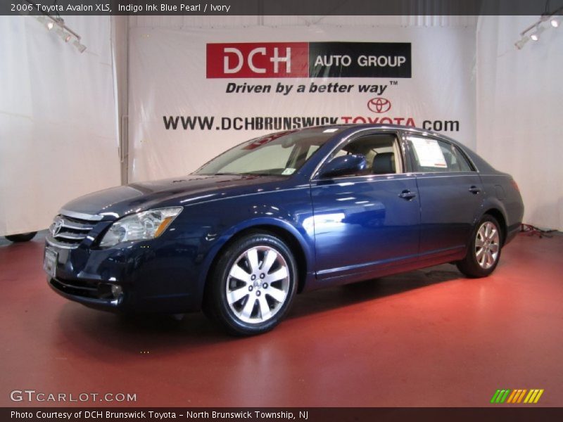 Indigo Ink Blue Pearl / Ivory 2006 Toyota Avalon XLS