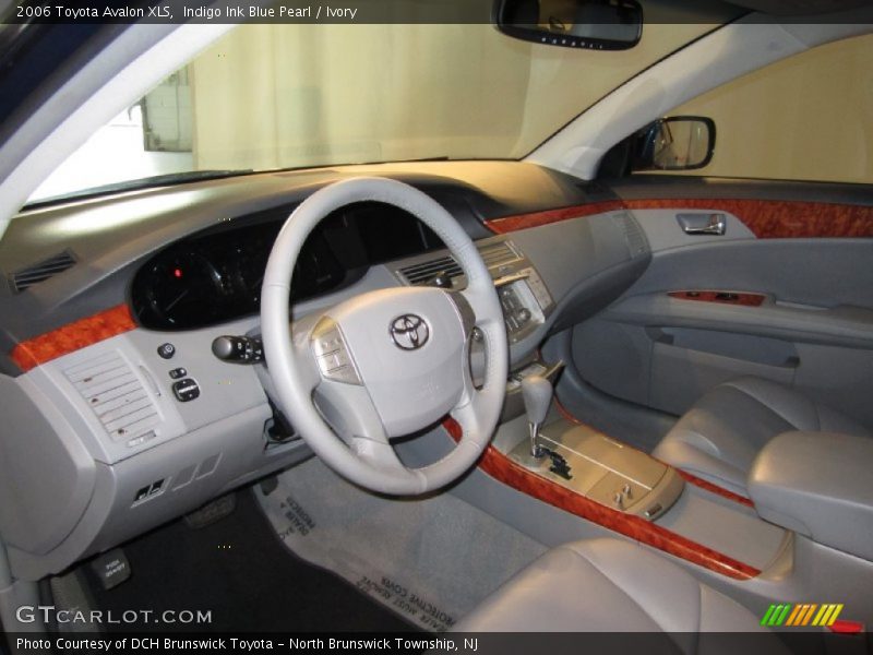 Indigo Ink Blue Pearl / Ivory 2006 Toyota Avalon XLS