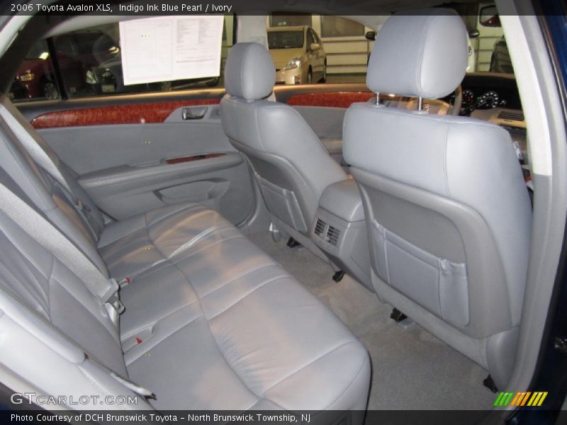 Indigo Ink Blue Pearl / Ivory 2006 Toyota Avalon XLS
