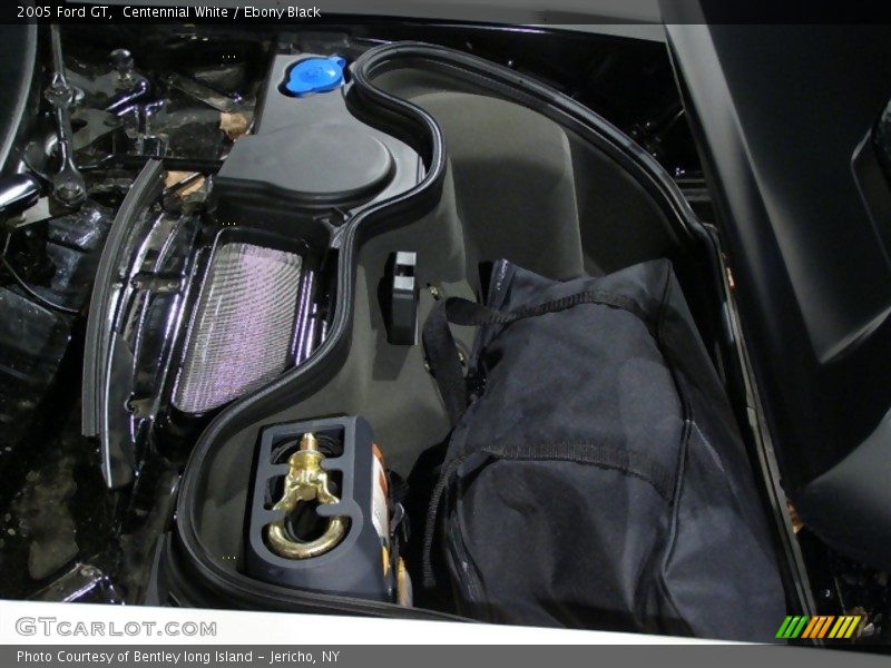 Centennial White / Ebony Black 2005 Ford GT