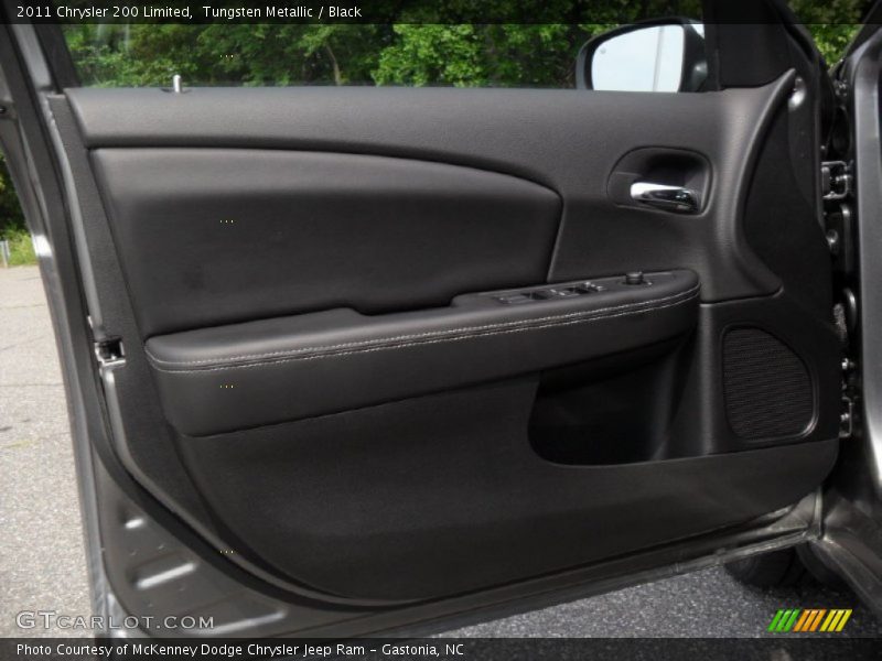 Door Panel of 2011 200 Limited