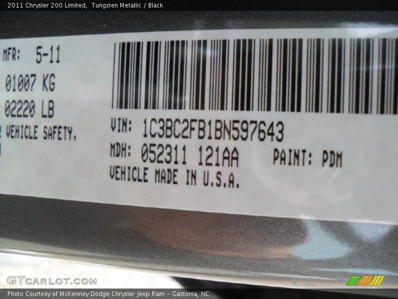 Tungsten Metallic / Black 2011 Chrysler 200 Limited