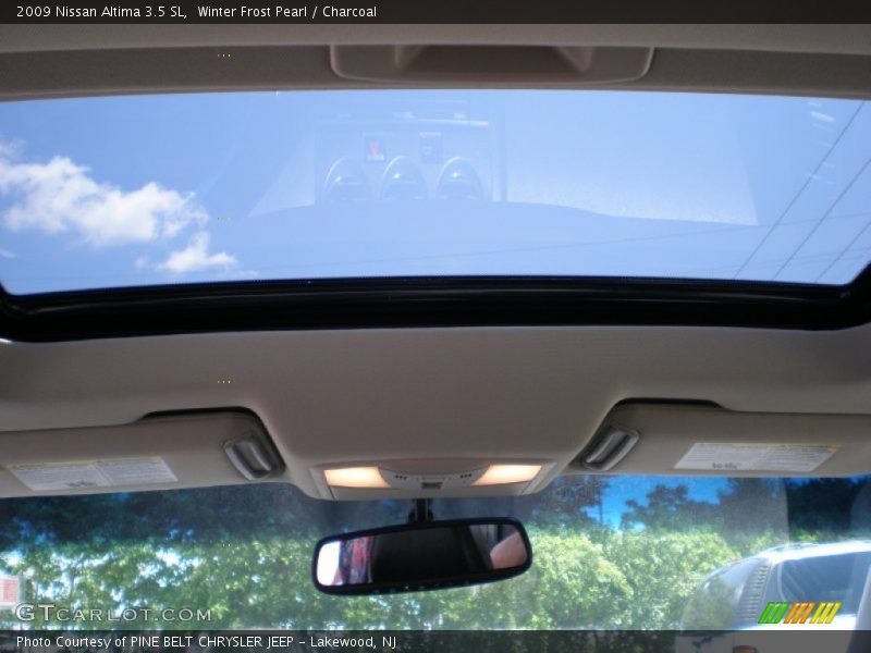 Winter Frost Pearl / Charcoal 2009 Nissan Altima 3.5 SL