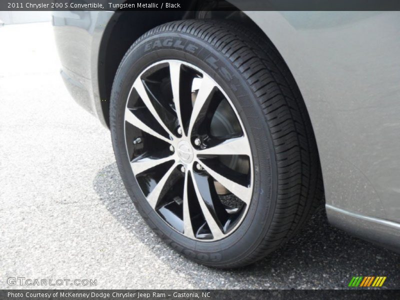 2011 200 S Convertible Wheel