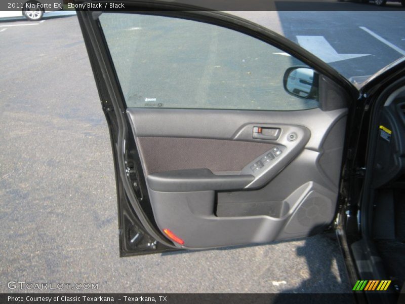 Ebony Black / Black 2011 Kia Forte EX