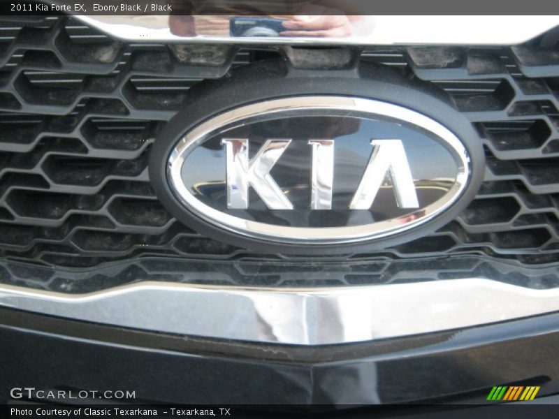 Ebony Black / Black 2011 Kia Forte EX