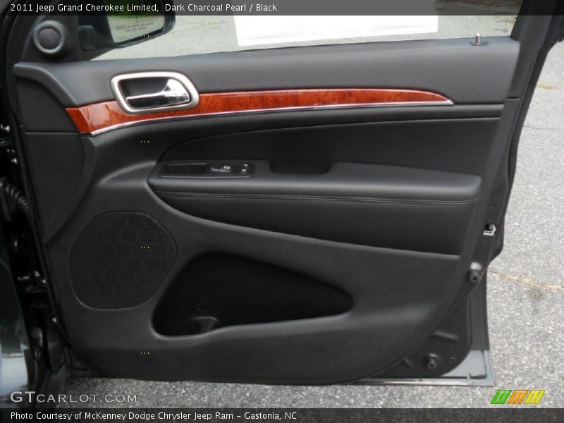 Dark Charcoal Pearl / Black 2011 Jeep Grand Cherokee Limited