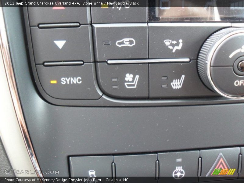 Stone White / New Saddle/Black 2011 Jeep Grand Cherokee Overland 4x4