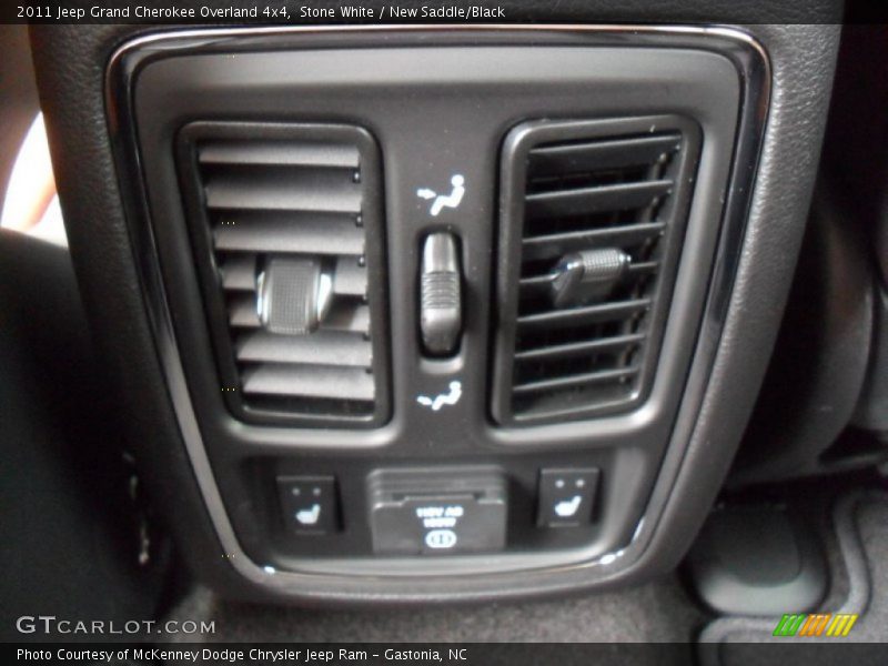 Stone White / New Saddle/Black 2011 Jeep Grand Cherokee Overland 4x4