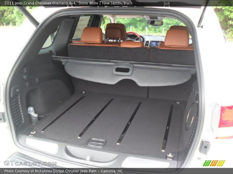 Stone White / New Saddle/Black 2011 Jeep Grand Cherokee Overland 4x4