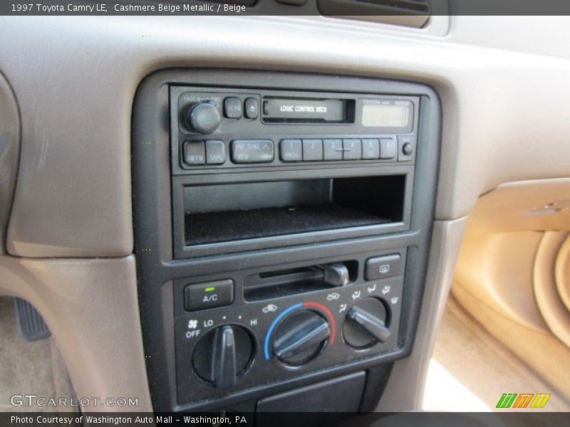 Cashmere Beige Metallic / Beige 1997 Toyota Camry LE