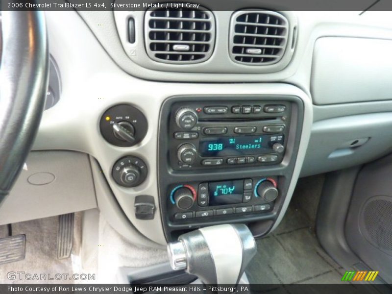 Silverstone Metallic / Light Gray 2006 Chevrolet TrailBlazer LS 4x4