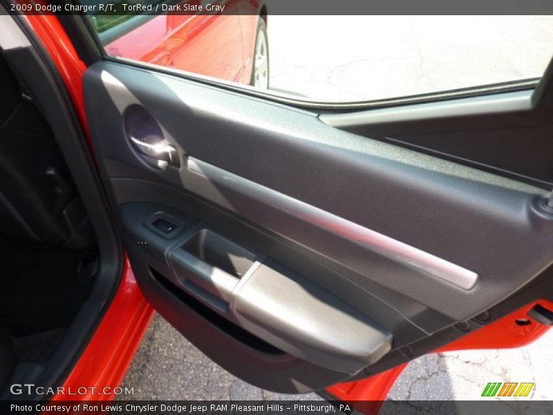TorRed / Dark Slate Gray 2009 Dodge Charger R/T