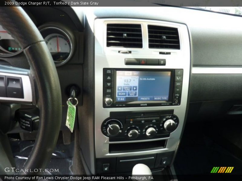 Controls of 2009 Charger R/T