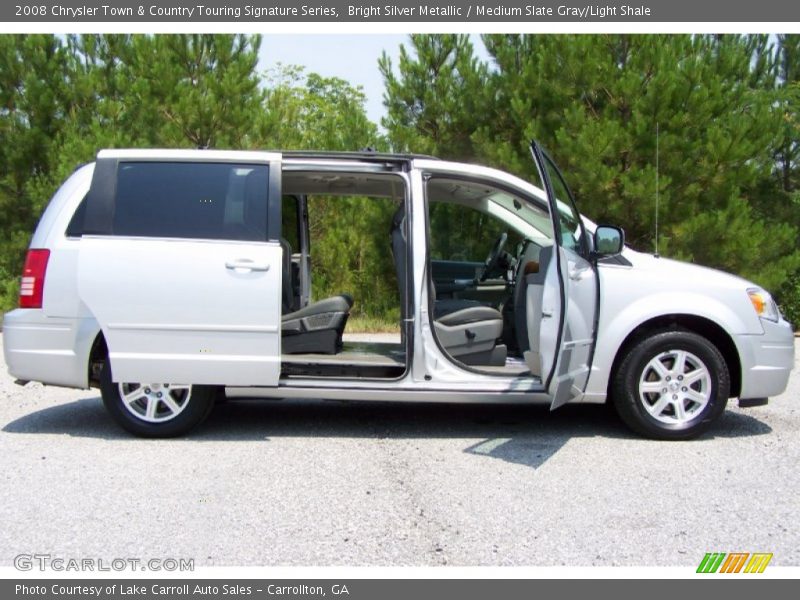 Bright Silver Metallic / Medium Slate Gray/Light Shale 2008 Chrysler Town & Country Touring Signature Series