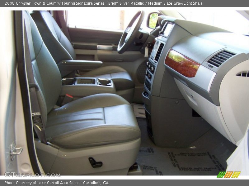Bright Silver Metallic / Medium Slate Gray/Light Shale 2008 Chrysler Town & Country Touring Signature Series