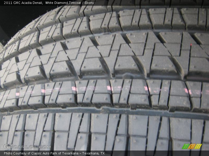 White Diamond Tintcoat / Ebony 2011 GMC Acadia Denali