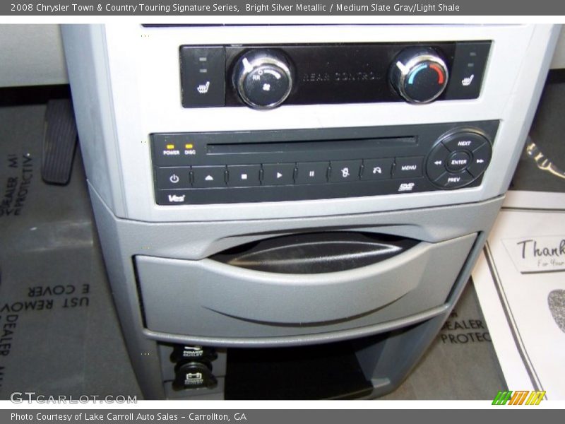 Bright Silver Metallic / Medium Slate Gray/Light Shale 2008 Chrysler Town & Country Touring Signature Series