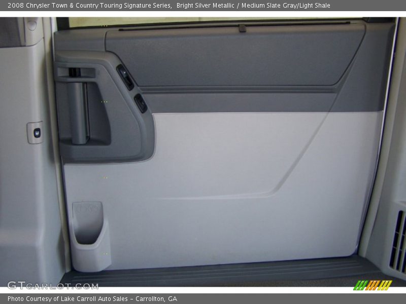 Bright Silver Metallic / Medium Slate Gray/Light Shale 2008 Chrysler Town & Country Touring Signature Series