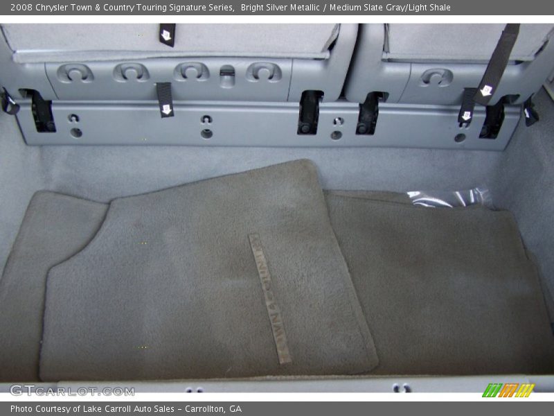 Bright Silver Metallic / Medium Slate Gray/Light Shale 2008 Chrysler Town & Country Touring Signature Series