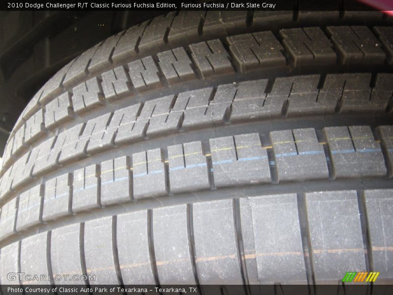 Furious Fuchsia / Dark Slate Gray 2010 Dodge Challenger R/T Classic Furious Fuchsia Edition