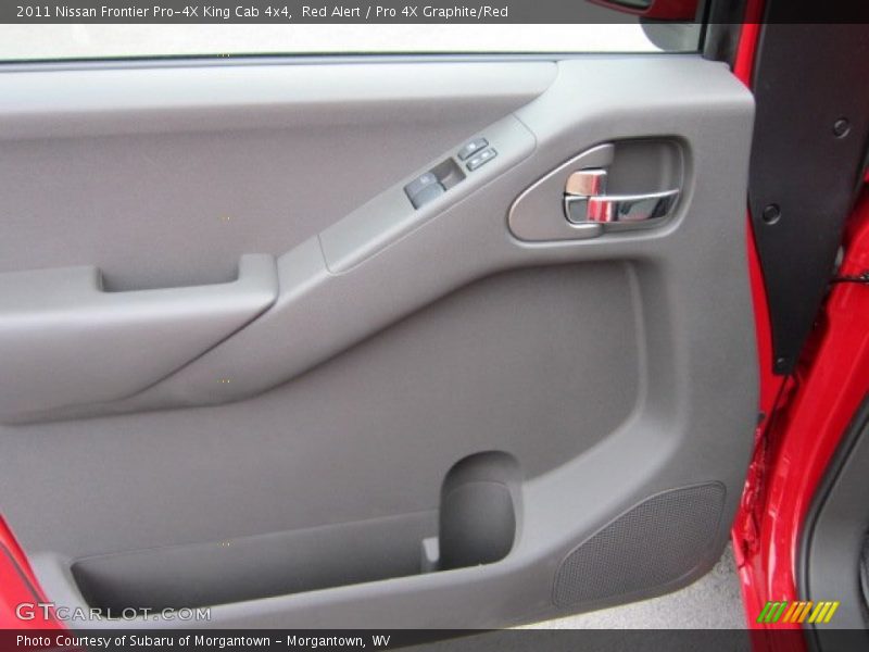 Door Panel of 2011 Frontier Pro-4X King Cab 4x4