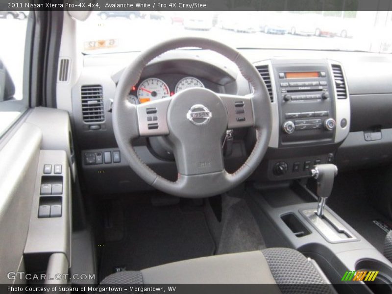 Avalanche White / Pro 4X Gray/Steel 2011 Nissan Xterra Pro-4X 4x4