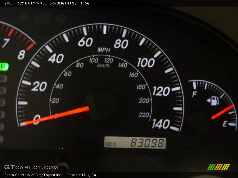 Sky Blue Pearl / Taupe 2005 Toyota Camry XLE