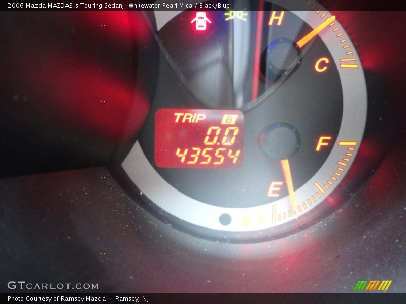 Whitewater Pearl Mica / Black/Blue 2006 Mazda MAZDA3 s Touring Sedan