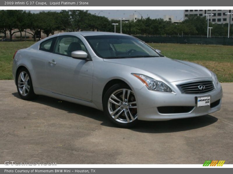 Front 3/4 View of 2009 G 37 Coupe