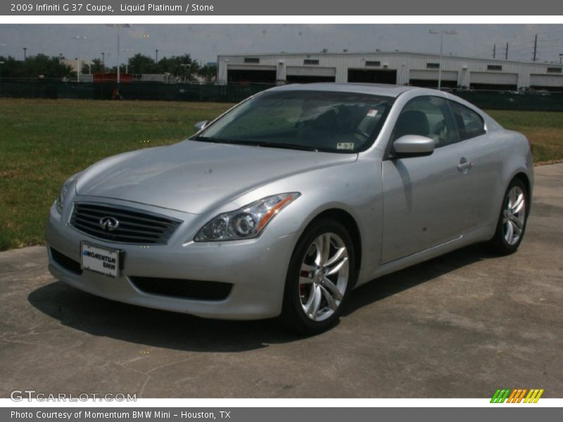 Front 3/4 View of 2009 G 37 Coupe