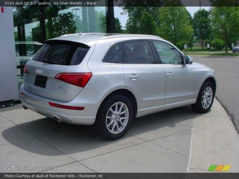 Ice Silver Metallic / Black 2010 Audi Q5 3.2 quattro