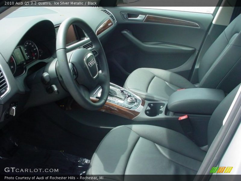Ice Silver Metallic / Black 2010 Audi Q5 3.2 quattro