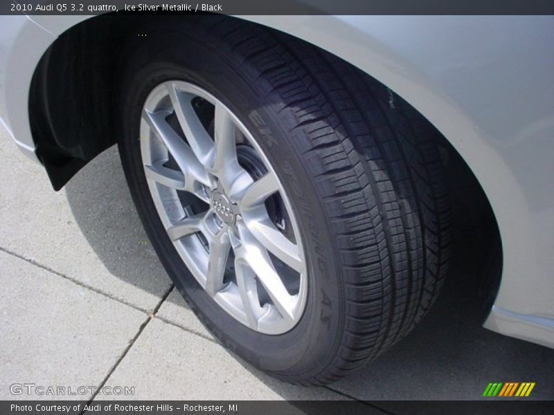 Ice Silver Metallic / Black 2010 Audi Q5 3.2 quattro