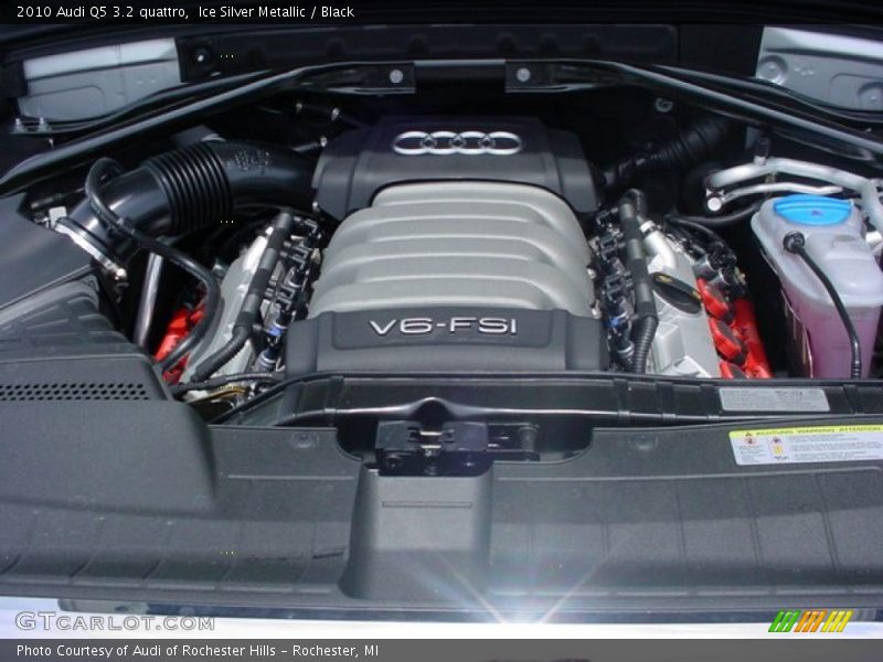 Ice Silver Metallic / Black 2010 Audi Q5 3.2 quattro