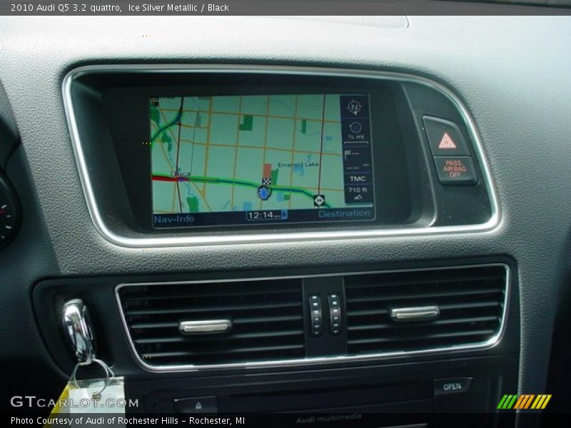 Ice Silver Metallic / Black 2010 Audi Q5 3.2 quattro