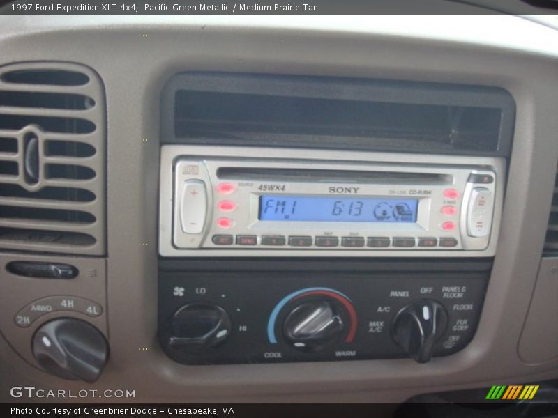 Pacific Green Metallic / Medium Prairie Tan 1997 Ford Expedition XLT 4x4