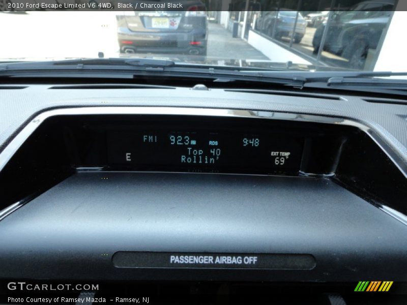 Black / Charcoal Black 2010 Ford Escape Limited V6 4WD