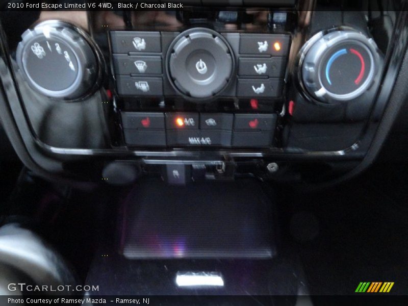 Black / Charcoal Black 2010 Ford Escape Limited V6 4WD