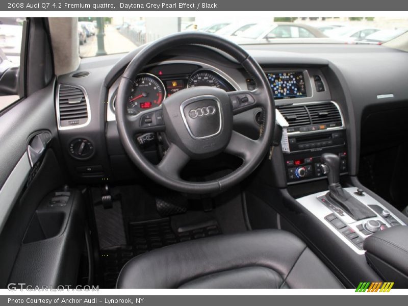 Dashboard of 2008 Q7 4.2 Premium quattro