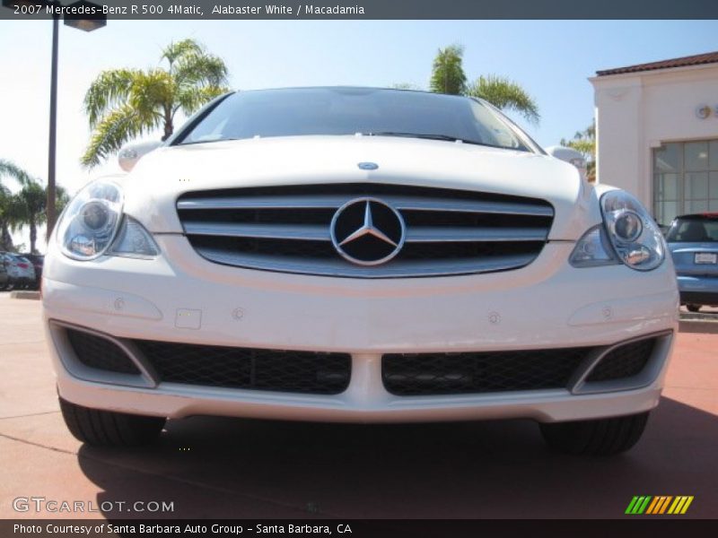 Alabaster White / Macadamia 2007 Mercedes-Benz R 500 4Matic