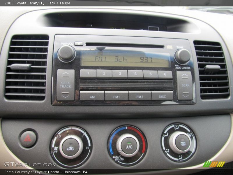 Black / Taupe 2005 Toyota Camry LE