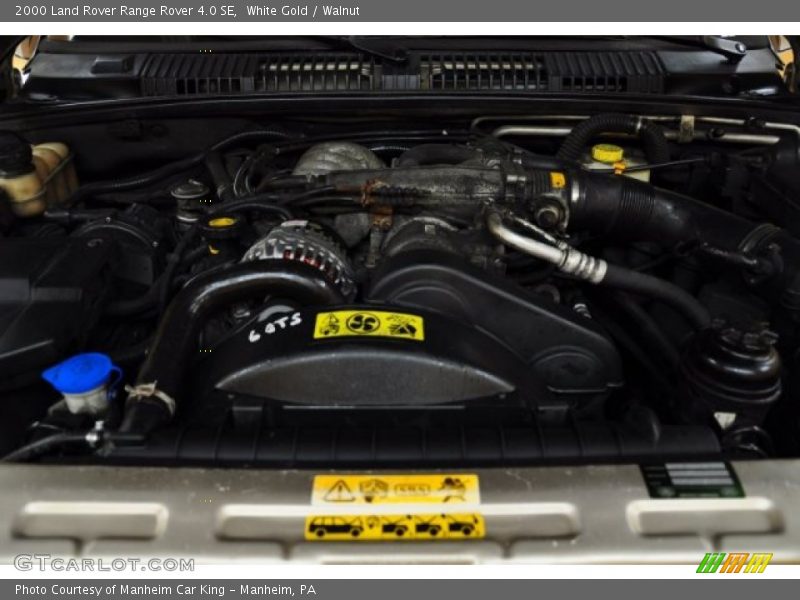 White Gold / Walnut 2000 Land Rover Range Rover 4.0 SE
