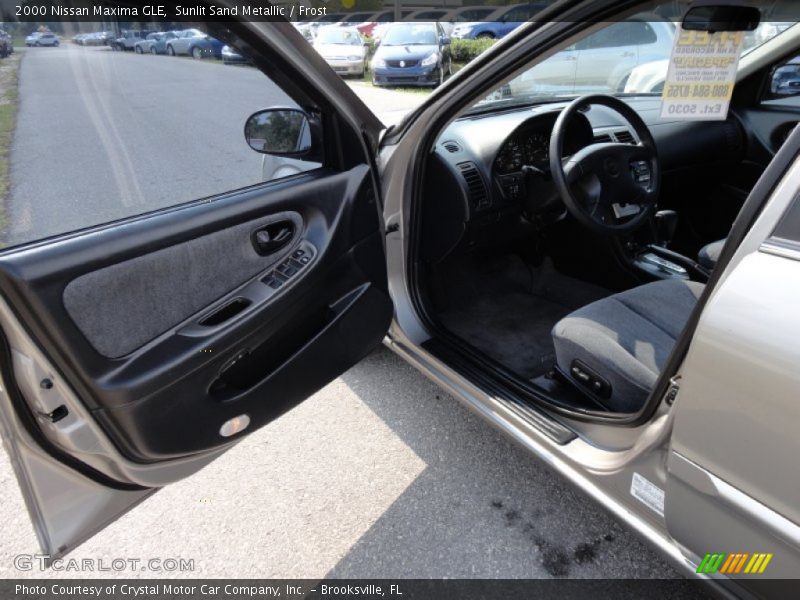 Sunlit Sand Metallic / Frost 2000 Nissan Maxima GLE