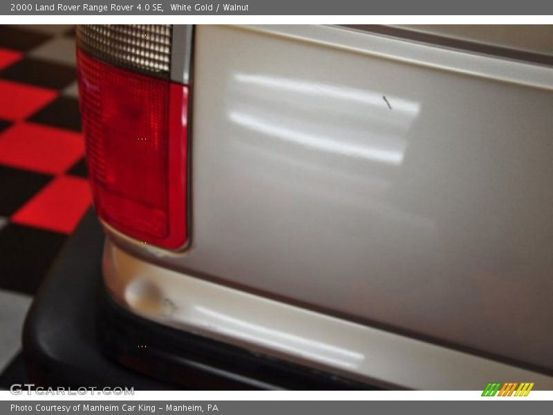 White Gold / Walnut 2000 Land Rover Range Rover 4.0 SE