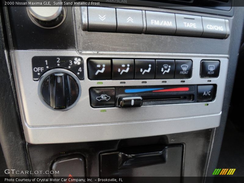 Sunlit Sand Metallic / Frost 2000 Nissan Maxima GLE
