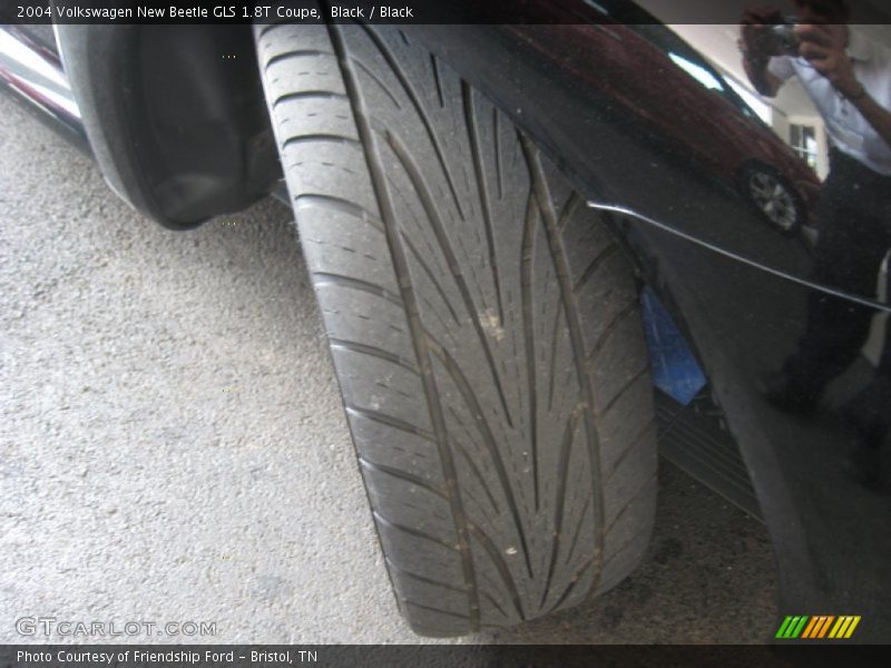 Black / Black 2004 Volkswagen New Beetle GLS 1.8T Coupe