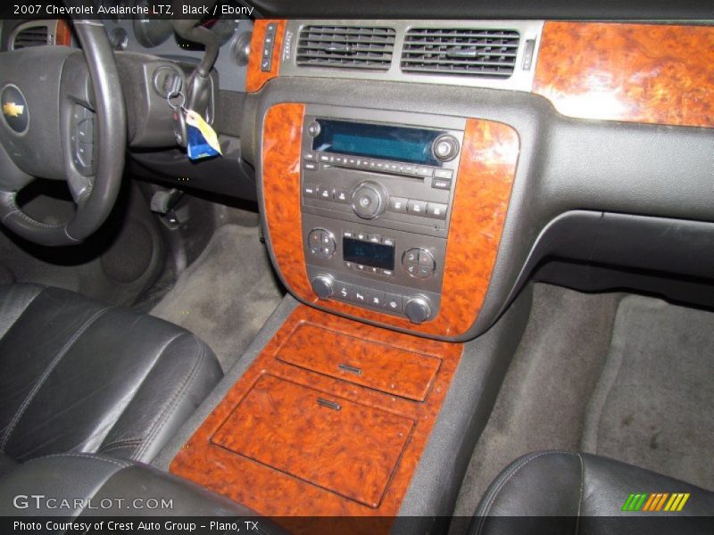 Black / Ebony 2007 Chevrolet Avalanche LTZ